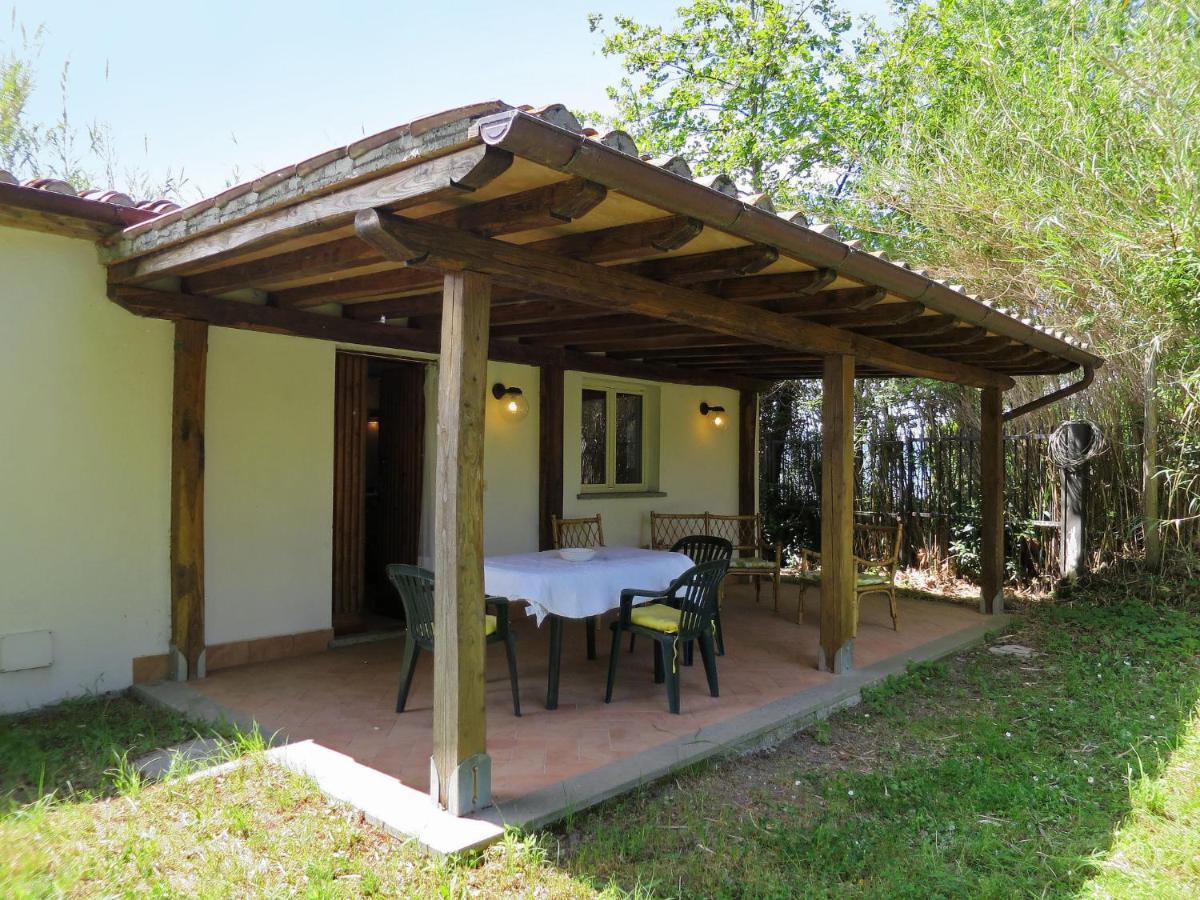 Holiday Home Chalet Del Lago By Interhome Болсена Екстериор снимка